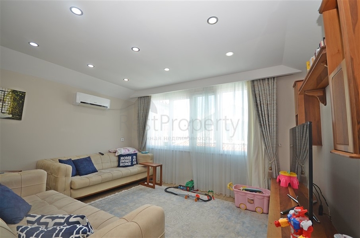 Geräumiges Penthouse für eine große Familie am Mittelmeer