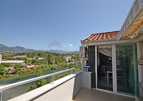 Geräumiges Penthouse für eine große Familie am Mittelmeer