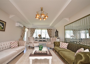 Geräumiges Penthouse für eine große Familie am Mittelmeer