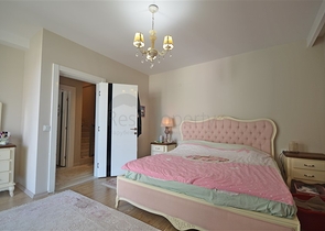 Geräumiges Penthouse für eine große Familie am Mittelmeer