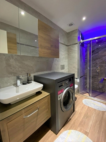 Wohnung 3+1 150 m vom Meer entfernt im Zentrum von Alanya