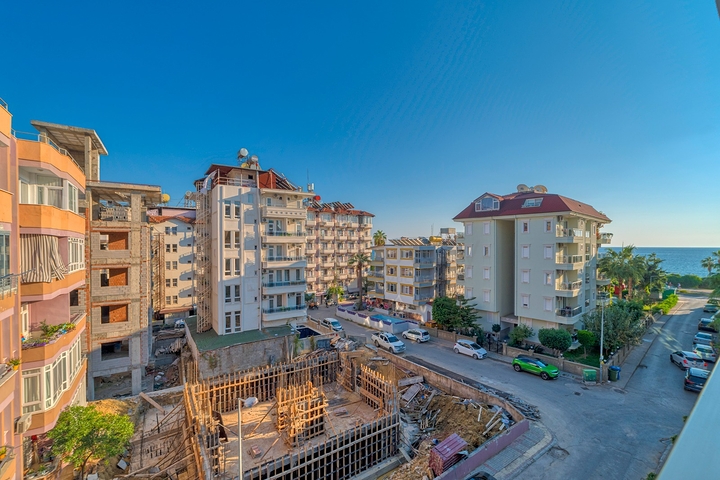 Wohnung 3+1 150 m vom Meer entfernt im Zentrum von Alanya