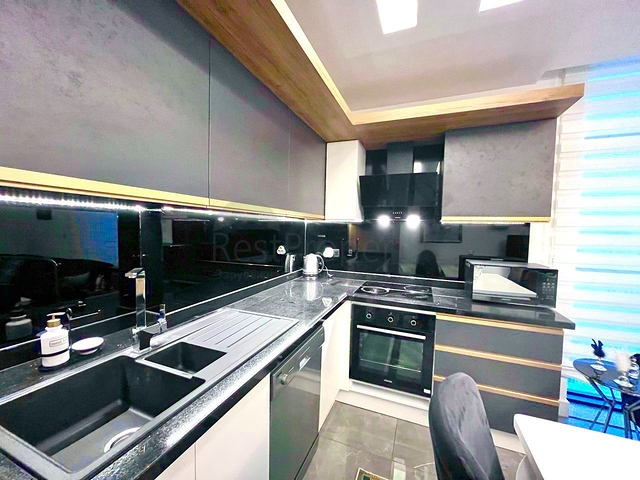 Wohnung 3+1 150 m vom Meer entfernt im Zentrum von Alanya