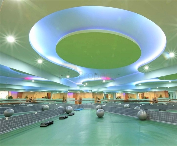 Wohnung in einem modernen Komplex in einem offenen Bereich für die Erlangung einer Aufenthaltserlaubnis