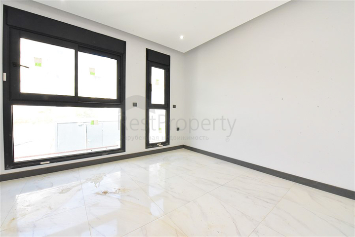 Villa mit Pool in Avsallar