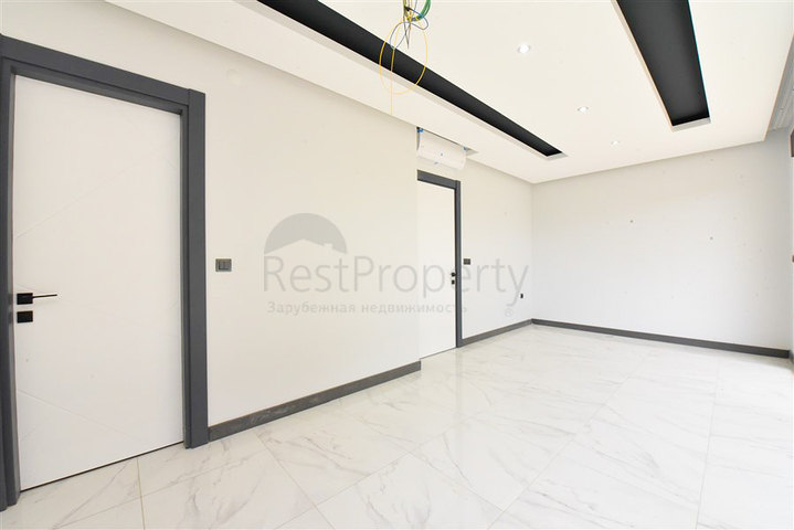 Villa mit Pool in Avsallar