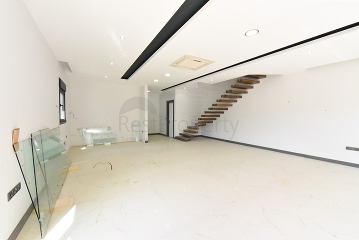 Villa mit Pool in Avsallar