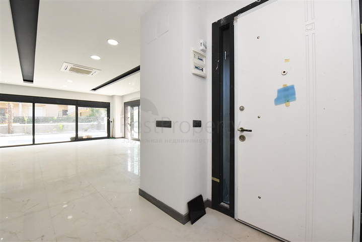 Villa mit Pool in Avsallar