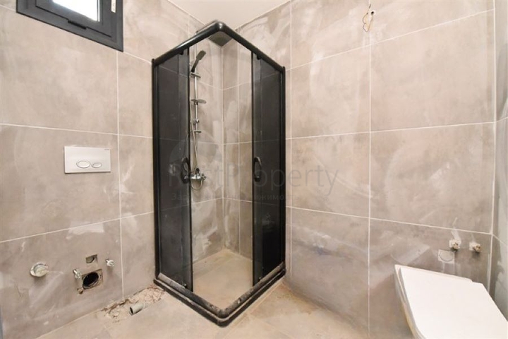 Villa mit Pool in Avsallar