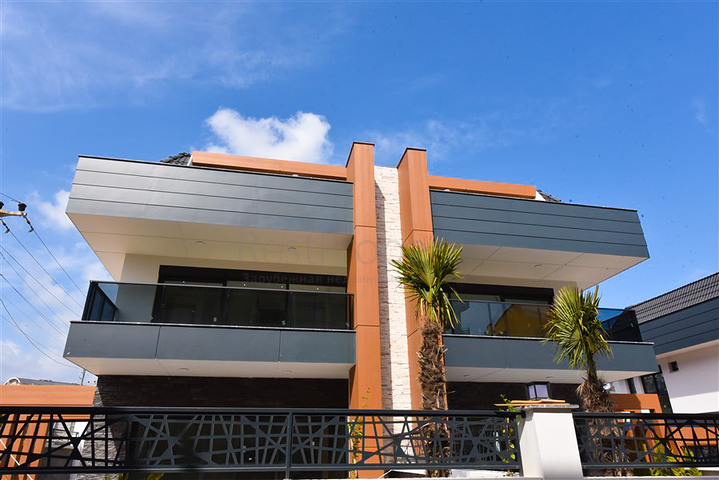 Villa mit Pool in Avsallar