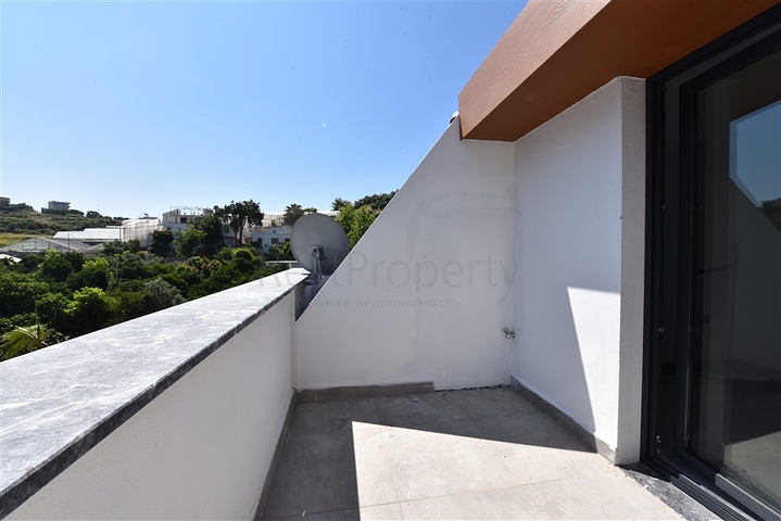 Villa mit Pool in Avsallar