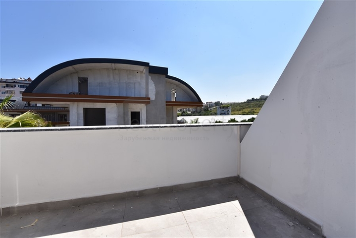 Villa mit Pool in Avsallar