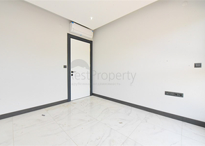 Villa mit Pool in Avsallar