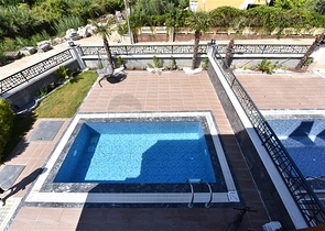 Villa mit Pool in Avsallar