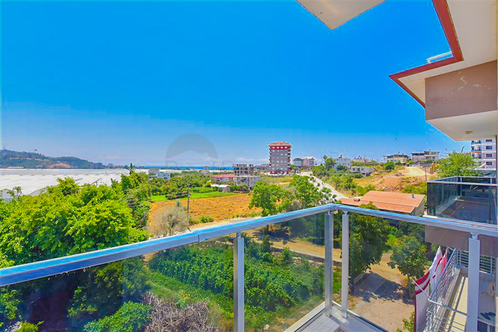 Großes 4+1 Penthouse mit herrlicher Aussicht im Viertel Demirtas