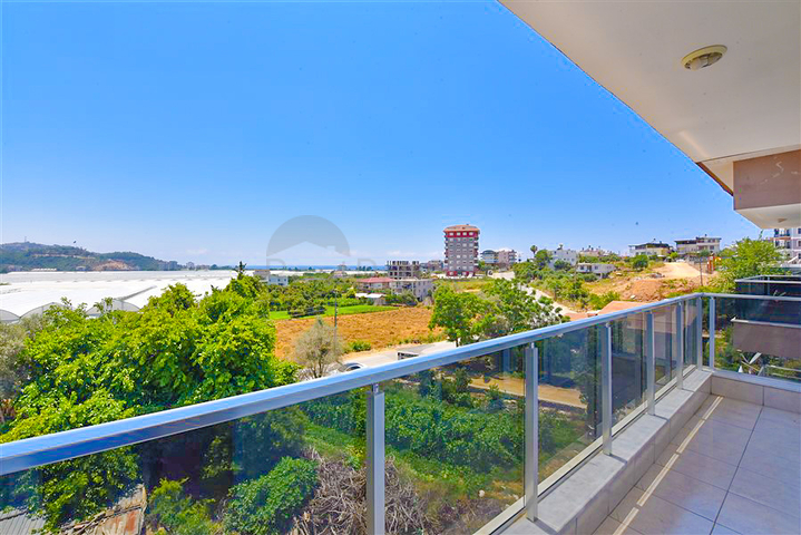 Großes 4+1 Penthouse mit herrlicher Aussicht im Viertel Demirtas