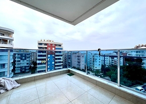 Zwei Zweizimmerwohnungen unter Staatsbürgerschaft, 200 Meter vom Meer entfernt im Stadtteil Tosmur