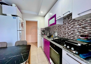 Zwei Zweizimmerwohnungen unter Staatsbürgerschaft, 200 Meter vom Meer entfernt im Stadtteil Tosmur