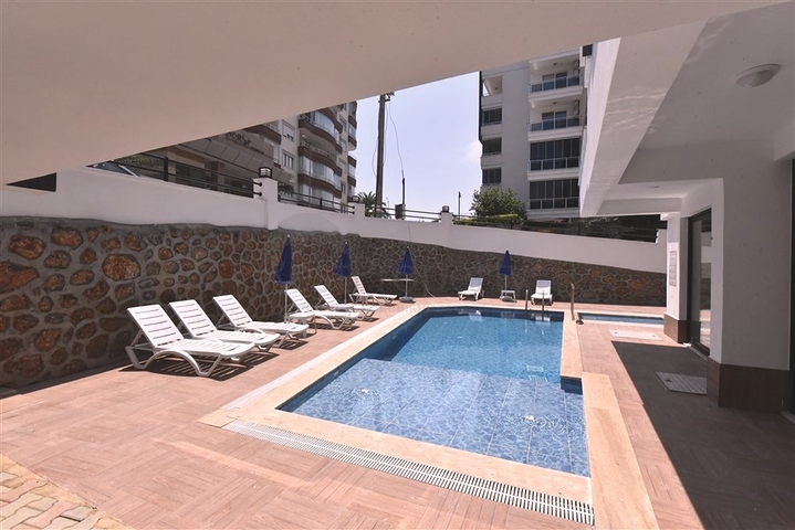 1+1 Wohnung in einem neuen Komplex im Stadtteil Tosmur