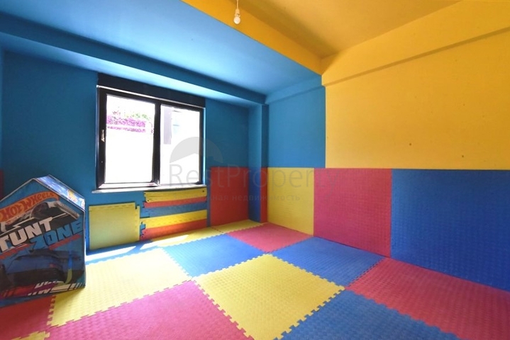 1+1 Wohnung in einem neuen Komplex im Stadtteil Tosmur