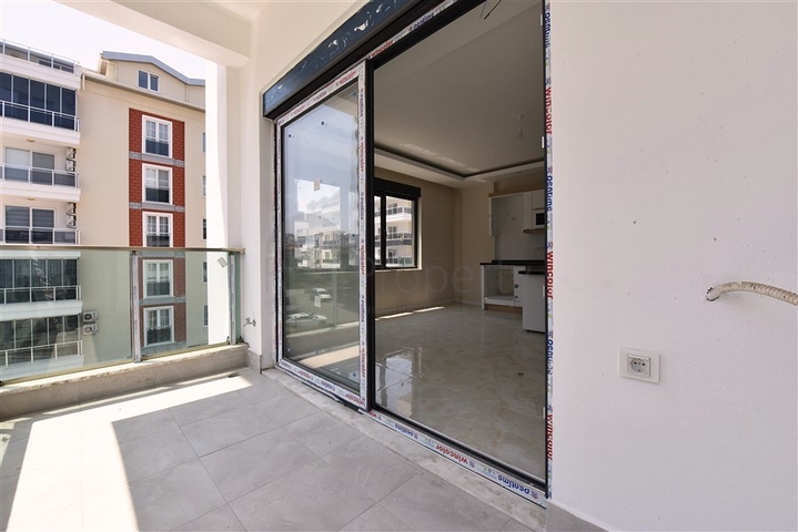 1+1 Wohnung in einem neuen Komplex im Stadtteil Tosmur