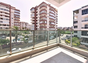 1+1 Wohnung in einem neuen Komplex im Stadtteil Tosmur