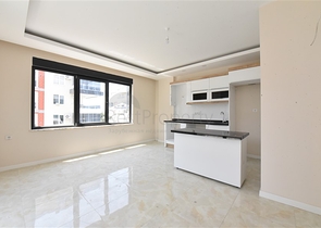 1+1 Wohnung in einem neuen Komplex im Stadtteil Tosmur