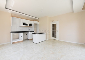 1+1 Wohnung in einem neuen Komplex im Stadtteil Tosmur