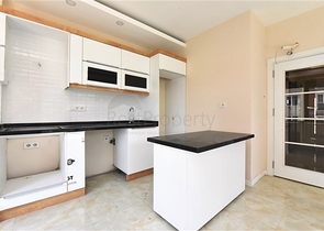 1+1 Wohnung in einem neuen Komplex im Stadtteil Tosmur