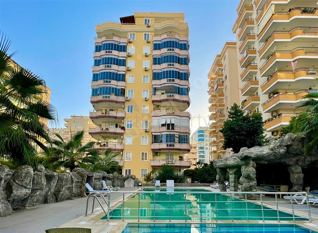 2+1 Wohnungen im hohen Stockwerk in Mahmutlar