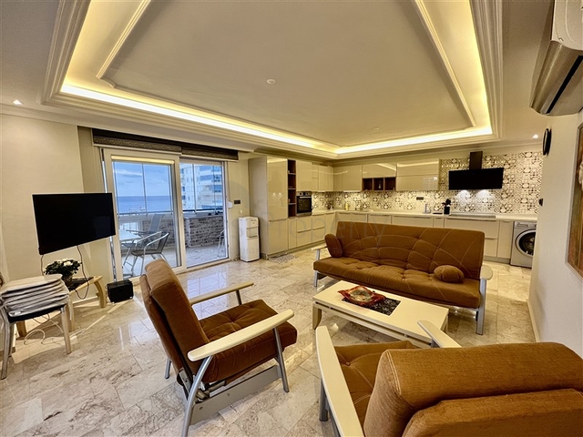 2+1 Wohnungen im hohen Stockwerk in Mahmutlar