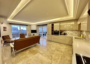 2+1 Wohnungen im hohen Stockwerk in Mahmutlar