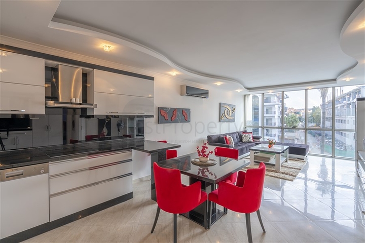 Helle Wohnung mit zwei Schlafzimmern im Stadtteil Oba