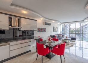 Helle Wohnung mit zwei Schlafzimmern im Stadtteil Oba