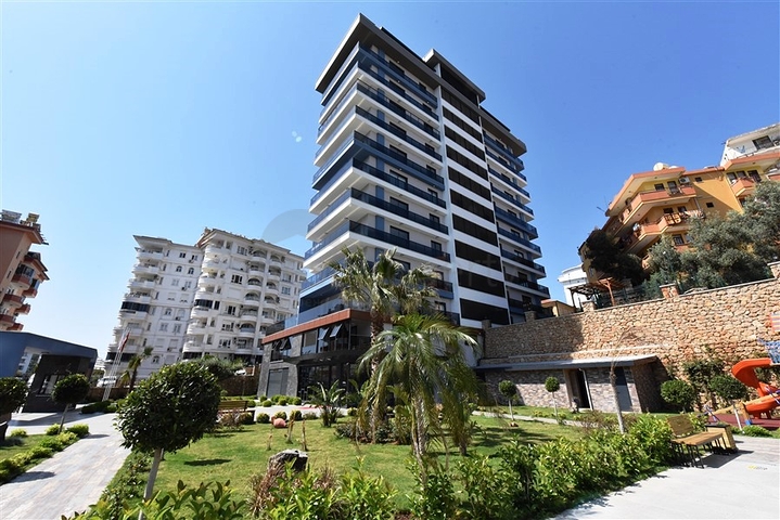 2+1 Apartment in einer Wohnanlage im Stadtteil Tosmur