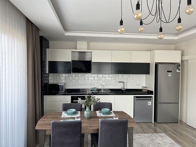 2+1 Apartment in einer Wohnanlage im Stadtteil Tosmur