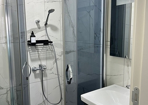 2+1 Apartment in einer Wohnanlage im Stadtteil Tosmur