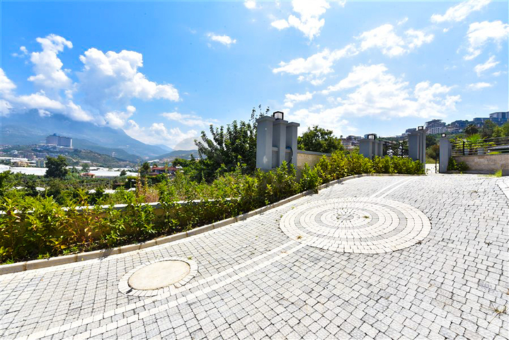 4+1 Villa mit modernem Design in der malerischen Gegend von Kargicak