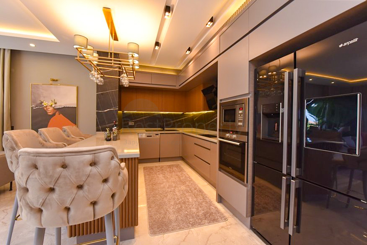 4+1 Villa mit modernem Design in der malerischen Gegend von Kargicak