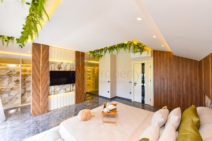 4+1 Villa mit modernem Design in der malerischen Gegend von Kargicak