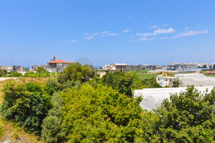 4+1 Villa mit modernem Design in der malerischen Gegend von Kargicak