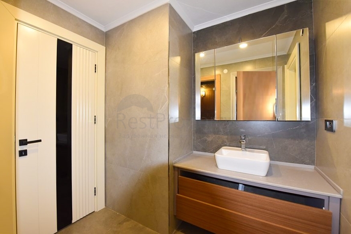 4+1 Villa mit modernem Design in der malerischen Gegend von Kargicak