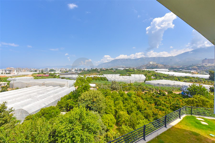 4+1 Villa mit modernem Design in der malerischen Gegend von Kargicak