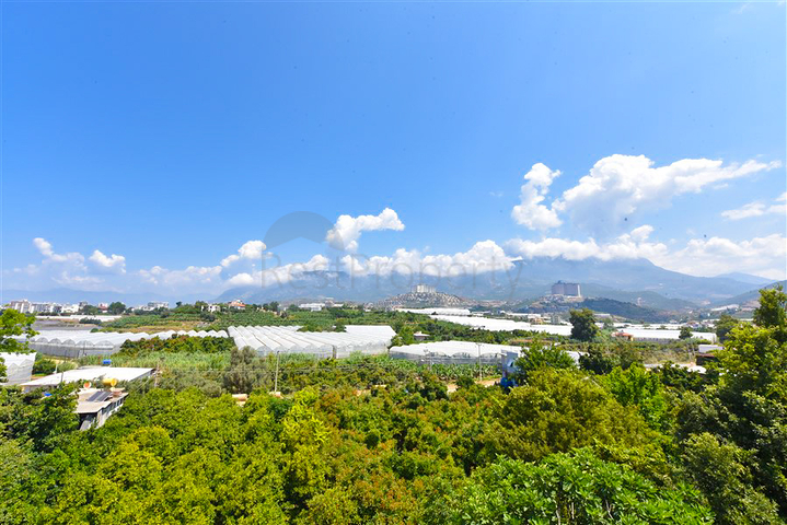 4+1 Villa mit modernem Design in der malerischen Gegend von Kargicak