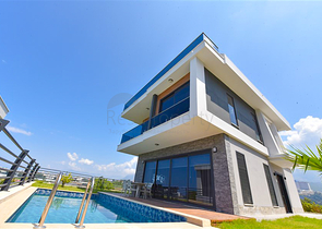 4+1 Villa mit modernem Design in der malerischen Gegend von Kargicak