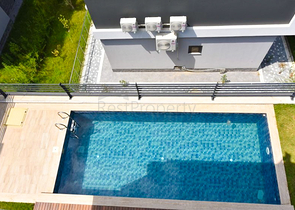 4+1 Villa mit modernem Design in der malerischen Gegend von Kargicak