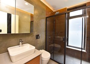 4+1 Villa mit modernem Design in der malerischen Gegend von Kargicak