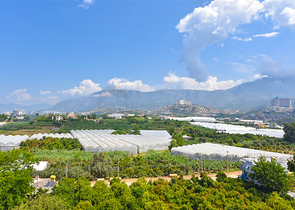 4+1 Villa mit modernem Design in der malerischen Gegend von Kargicak