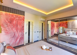 4+1 Villa mit modernem Design in der malerischen Gegend von Kargicak