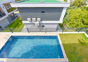 4+1 Villa mit modernem Design in der malerischen Gegend von Kargicak